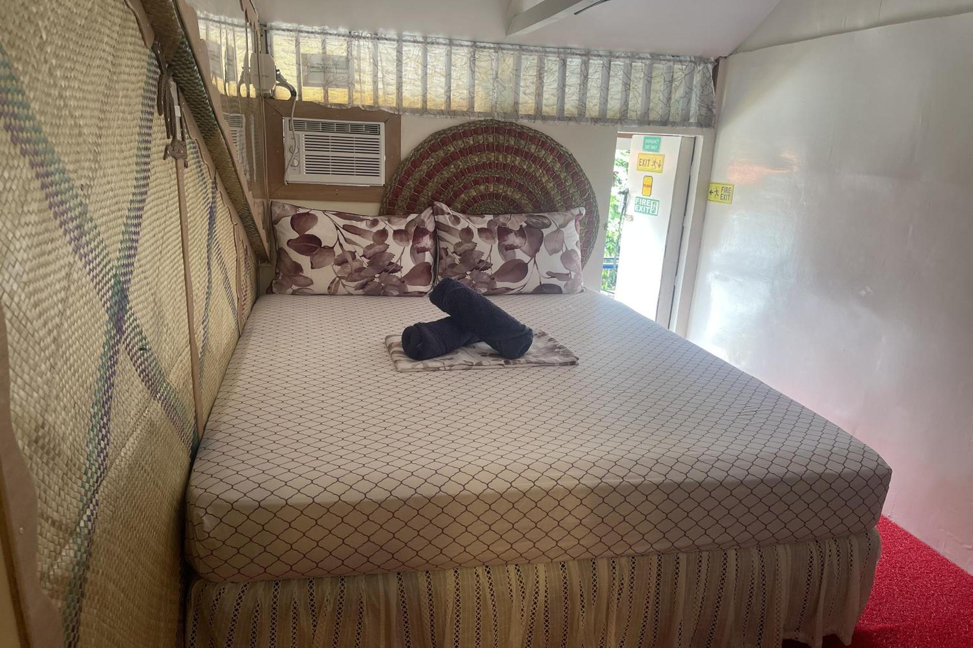 Balai Vivencio Hostel Puerto Princesa ภายนอก รูปภาพ