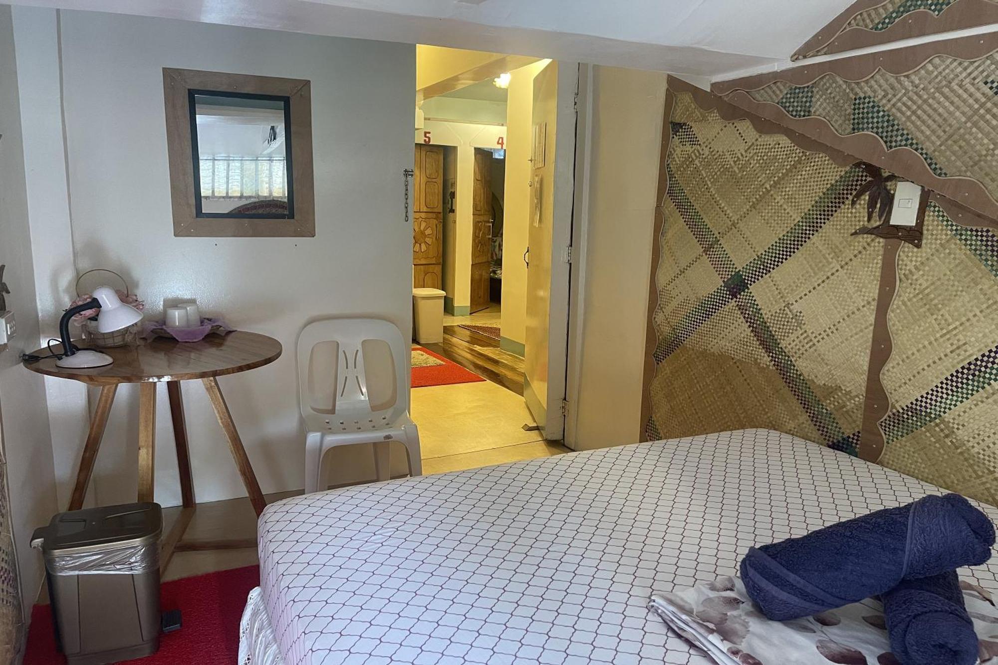 Balai Vivencio Hostel Puerto Princesa ภายนอก รูปภาพ