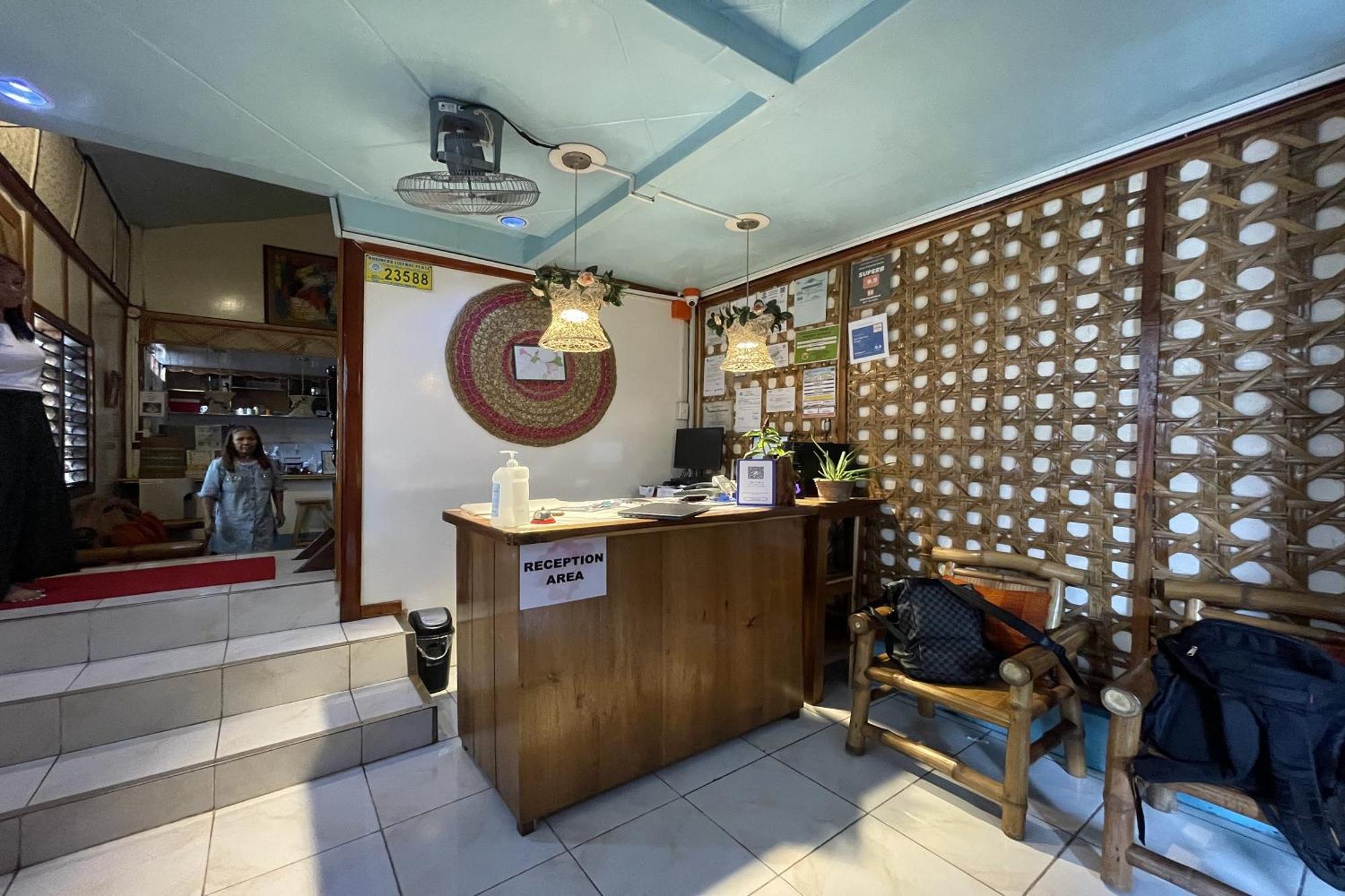 Balai Vivencio Hostel Puerto Princesa ภายนอก รูปภาพ