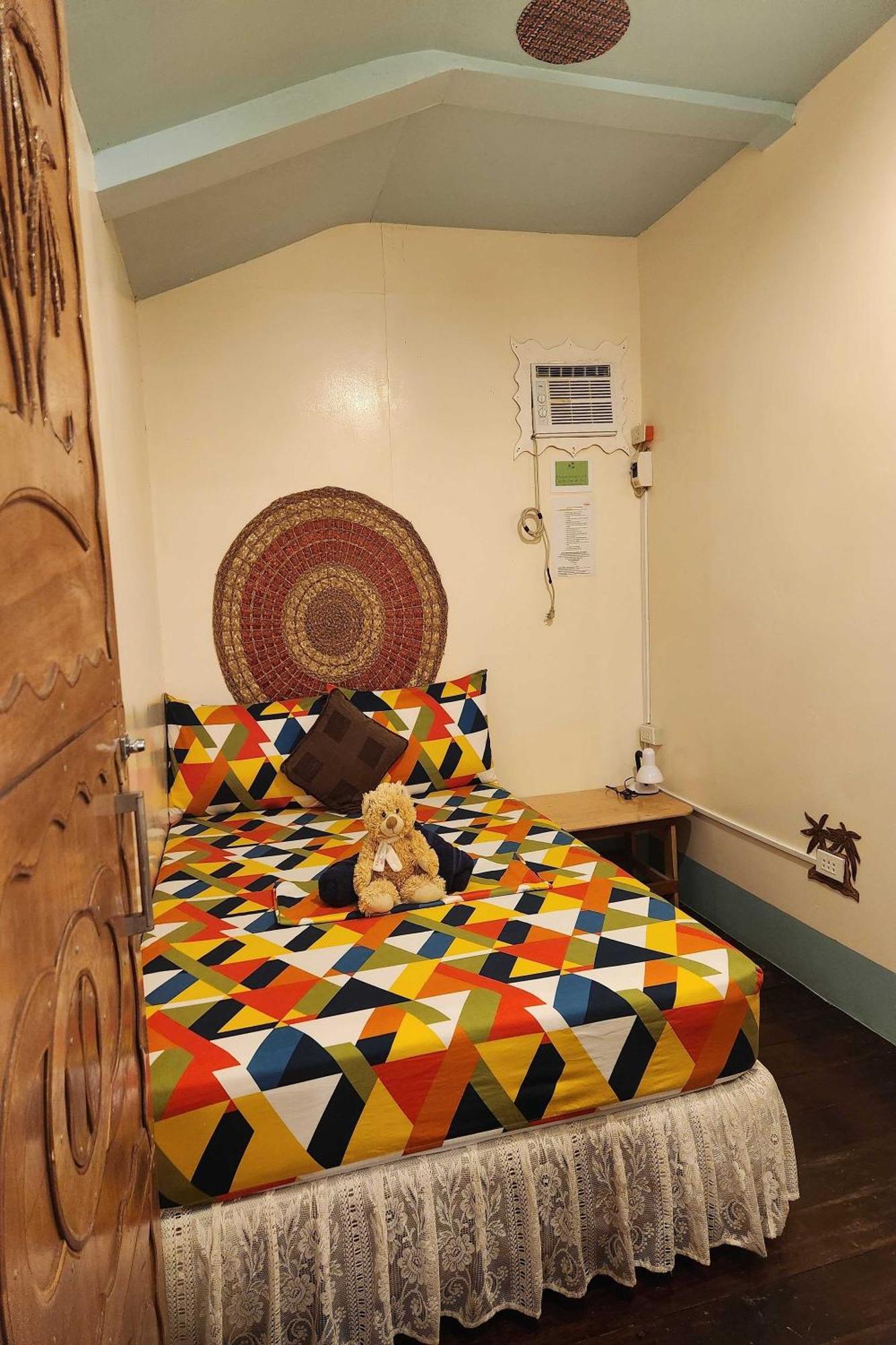 Balai Vivencio Hostel Puerto Princesa ภายนอก รูปภาพ