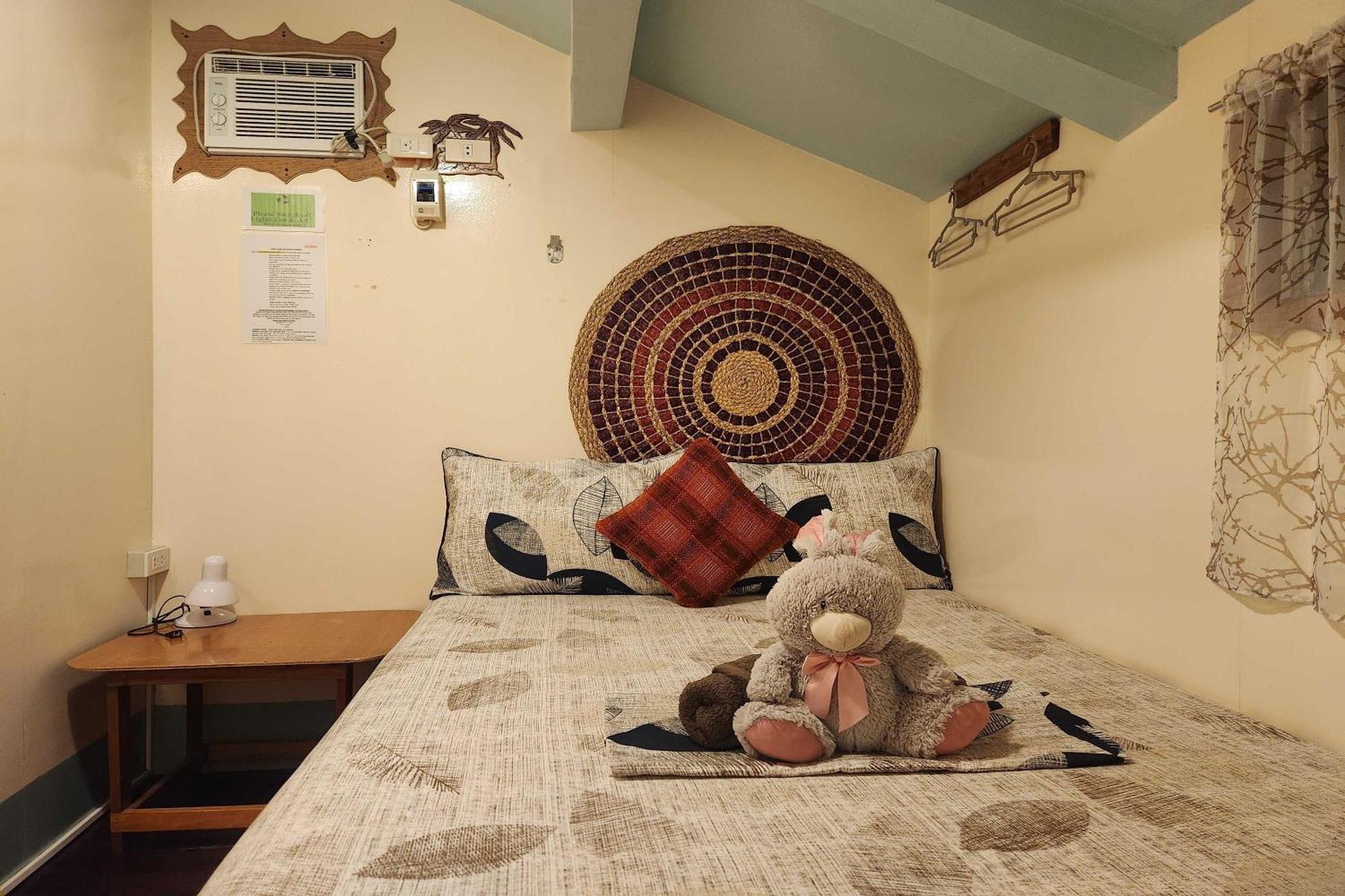 Balai Vivencio Hostel Puerto Princesa ภายนอก รูปภาพ