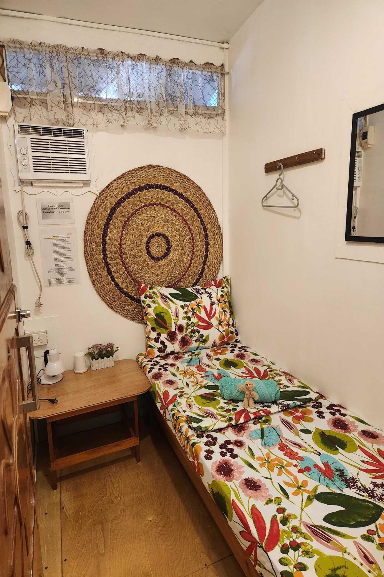 Balai Vivencio Hostel Puerto Princesa ภายนอก รูปภาพ