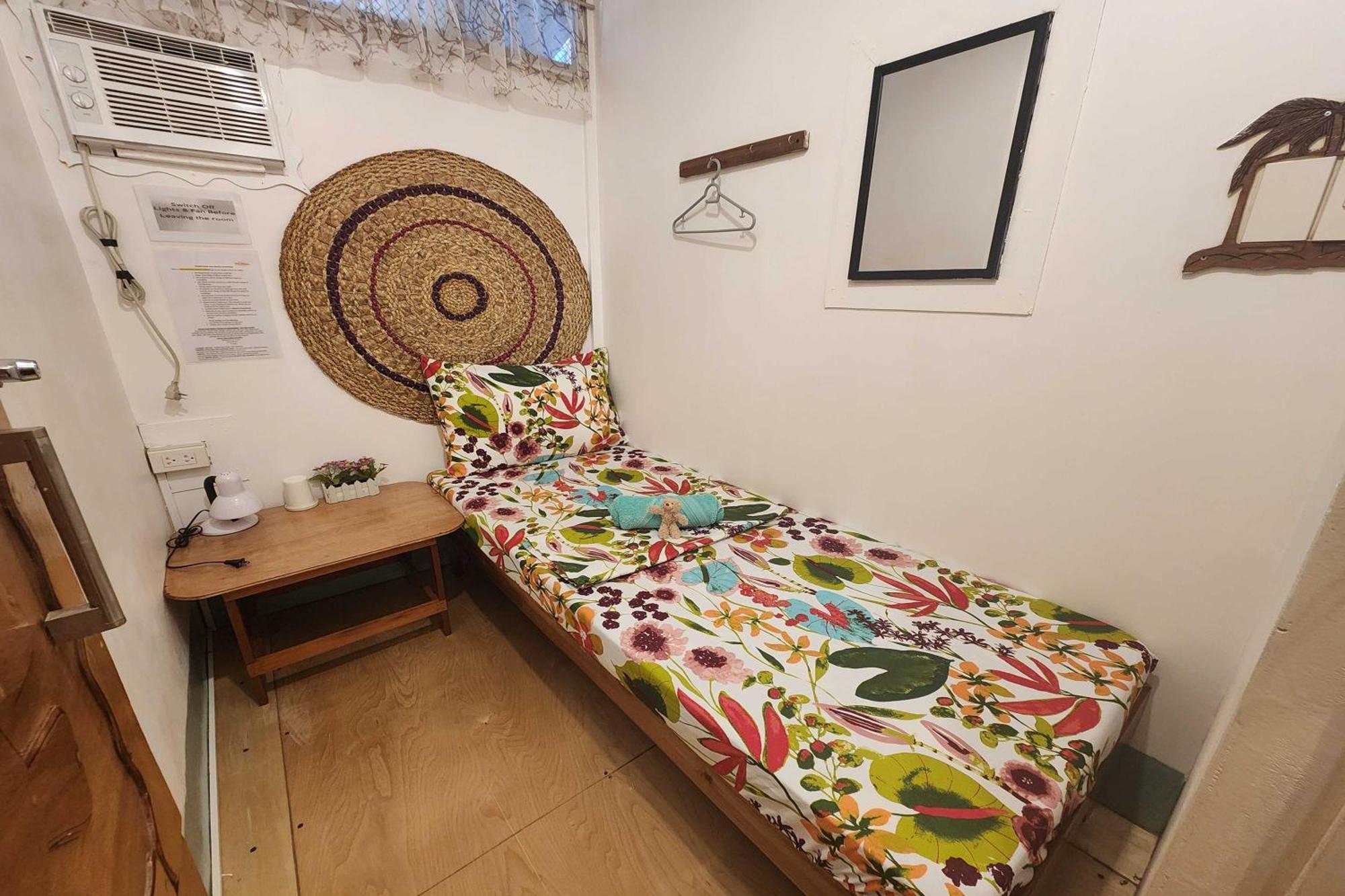 Balai Vivencio Hostel Puerto Princesa ภายนอก รูปภาพ
